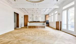 Sale Apartment Paris 8ème