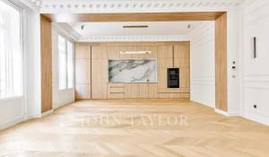 Sale Apartment Paris 8ème