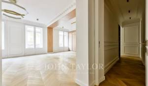 Sale Apartment Paris 8ème