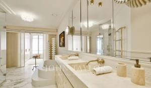 Sale Apartment Paris 8ème