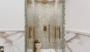 Sale Apartment Paris 8ème