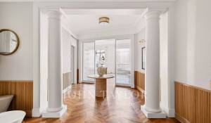 Sale Apartment Paris 8ème