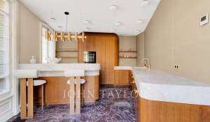 Sale Apartment Paris 8ème