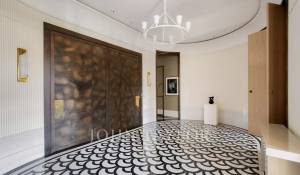 Sale Apartment Paris 8ème