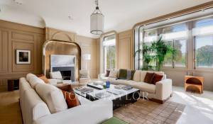 Sale Apartment Paris 8ème