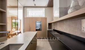 Sale Apartment Paris 8ème