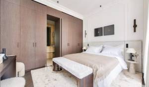 Sale Apartment Paris 8ème