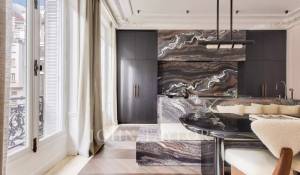 Sale Apartment Paris 8ème