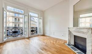 Sale Apartment Paris 8ème