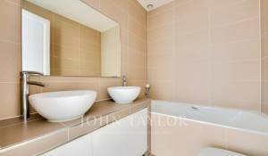 Sale Apartment Paris 8ème