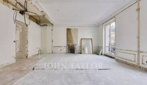 Sale Apartment Paris 8ème