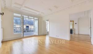 Sale Apartment Paris 8ème