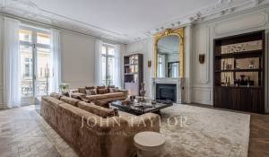 Sale Apartment Paris 8ème
