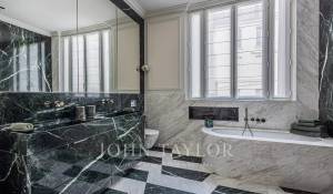 Sale Apartment Paris 8ème
