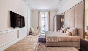 Sale Apartment Paris 8ème