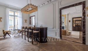 Sale Apartment Paris 8ème