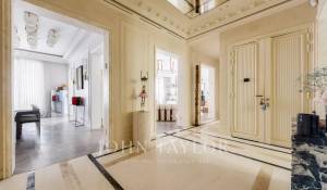 Sale Apartment Paris 8ème