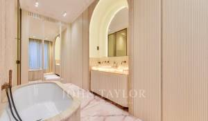 Sale Apartment Paris 8ème