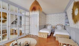 Sale Apartment Paris 8ème