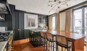 Sale Apartment Paris 8ème