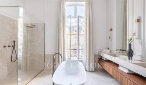 Sale Apartment Paris 8ème