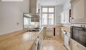 Sale Apartment Paris 8ème