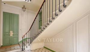 Sale Apartment Paris 8ème