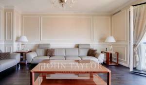 Sale Apartment Paris 8ème