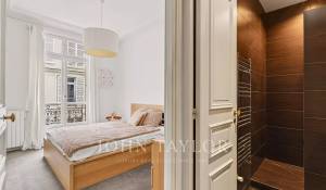 Sale Apartment Paris 8ème