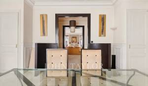 Sale Apartment Paris 8ème