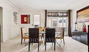 Sale Apartment Paris 8ème
