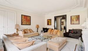Sale Apartment Paris 8ème