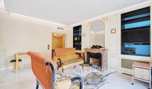 Sale Apartment Paris 8ème