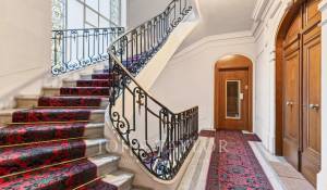 Sale Apartment Paris 8ème