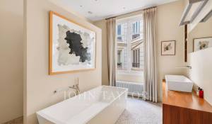 Sale Apartment Paris 8ème