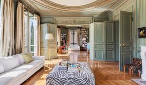 Sale Apartment Paris 8ème