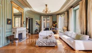 Sale Apartment Paris 8ème