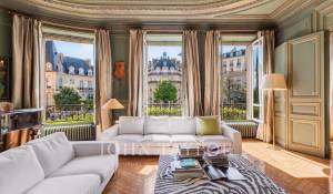 Sale Apartment Paris 8ème