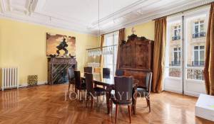 Sale Apartment Paris 8ème
