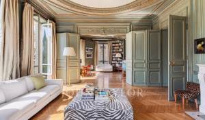 Sale Apartment Paris 8ème