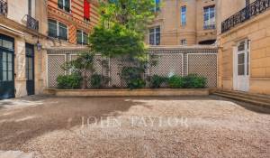 Sale Apartment Paris 8ème