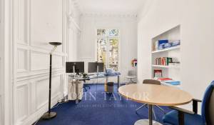 Sale Apartment Paris 8ème