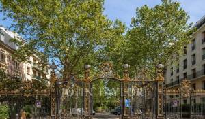 Sale Apartment Paris 8ème