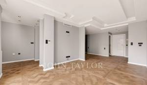 Sale Apartment Paris 8ème