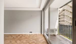 Sale Apartment Paris 8ème