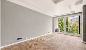 Sale Apartment Paris 8ème