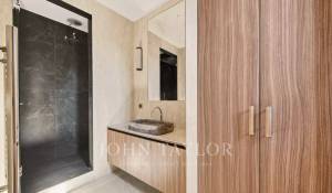 Sale Apartment Paris 8ème