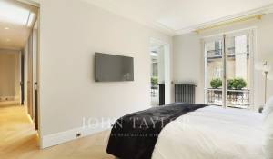 Sale Apartment Paris 8ème