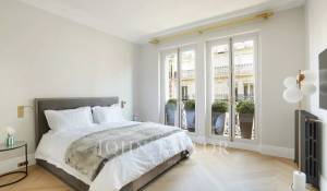 Sale Apartment Paris 8ème