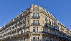 Sale Apartment Paris 8ème